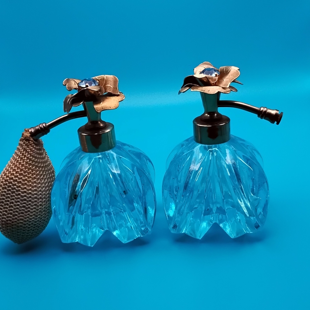 Irice Flower Rhinestone Top Perfume Bottles